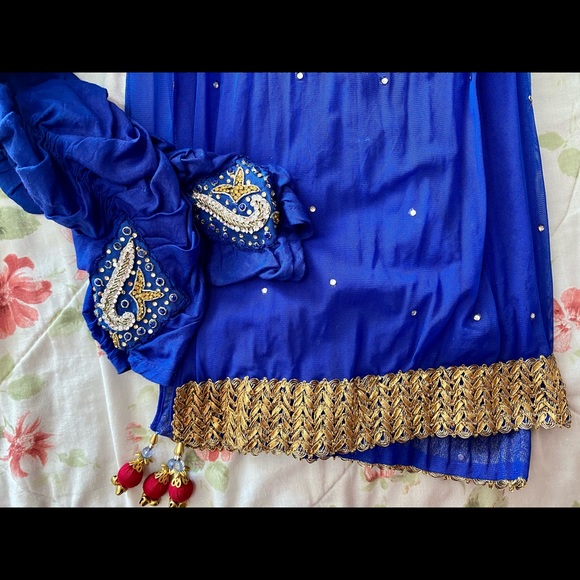 Velvet and net with stone detailing anarkali suit - Picture 2 of 3